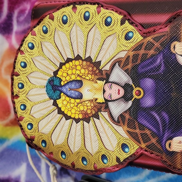 Disney Loungefly Wallet - Picture 4 of 17